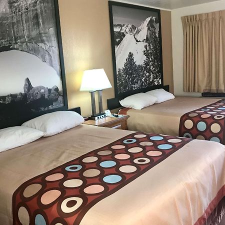 Super 8 By Wyndham Evanston Zewnętrze zdjęcie