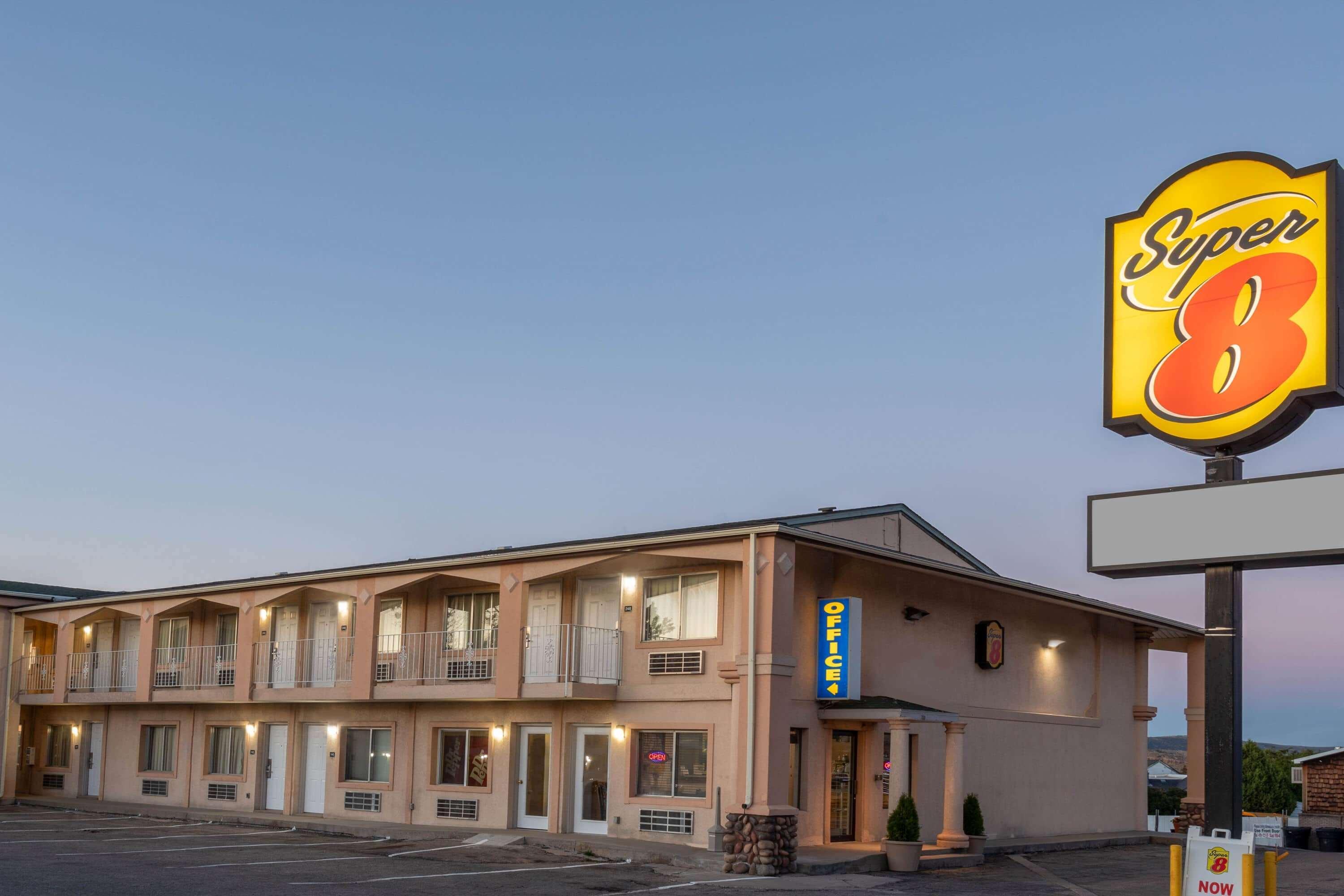 Super 8 By Wyndham Evanston Zewnętrze zdjęcie